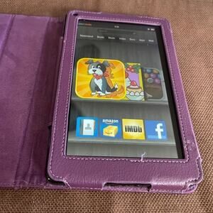 Kindle Fire tablet by Amazon model DO1400 very good Cond